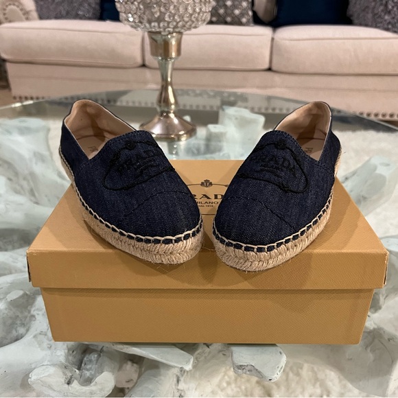 Authentic Prada Denim Blue Embossed Logo Hemp Espadrilles Flat Shoe 9Retail $850 - Picture 1 of 8